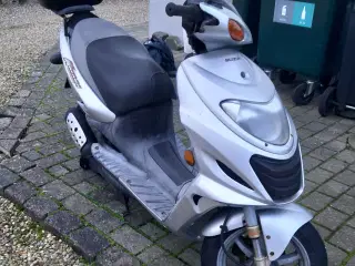 Suzuki Katana AY50 - 45 scooter.