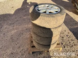 Vinterdæk med fælge. Michelin 4 styk