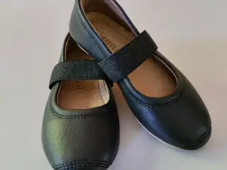 Nye ballerina/hjemmesko str 24