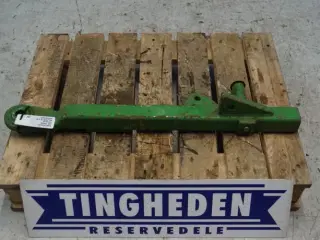 John Deere 2450 L.H. Liftarm AL26678