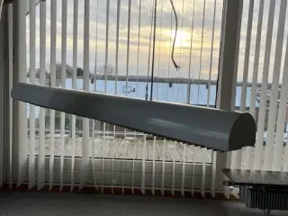 stor loftslampe - ideel til værksted/køkken