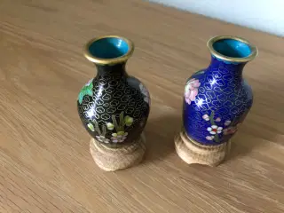 Små cloisonne vaser