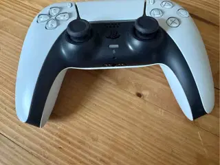 PS5 controller