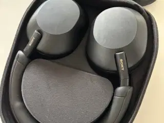Sony WH-1000XM5 høretelefoner sælges billigt