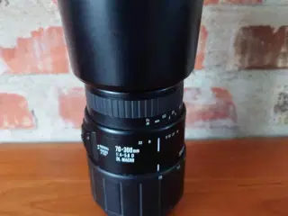 Sigma/Nikon AF 70-300mm f:4-5.6 DL MACRO FX 