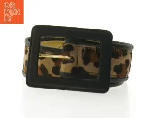 Damebælte med leopardmønster fra Fonnesberg (str. 107 x 4,5 cm)