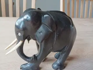 Ibenholt elefanter
