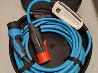 UDLEJES - 32A  Elbil-oplader