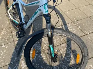 MTB pige. 