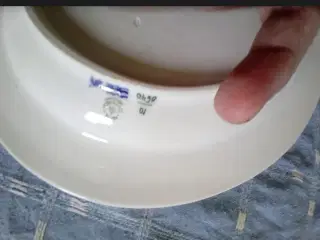 Serveringsfad. 10/8540  blå blomst.