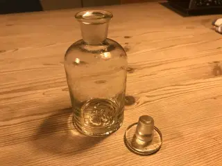 Glas-flasker og glas