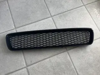 Volvo sports grill