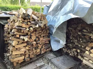 Blandet løvtræ, Savet og kløvet
