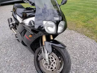 Yamaha FZR 1000 