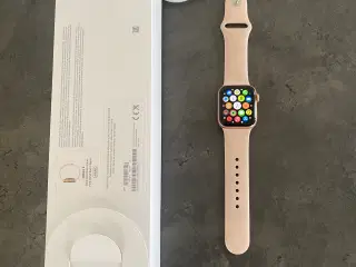 Apple smart Watch series 5 - 40 mm