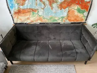3. Personers sofa sælges