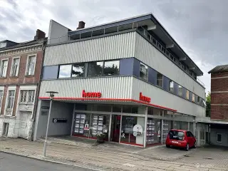 Klinik/kontor på 1. sal med udsigt til Slotssøen – Momsfrit og med Elevator