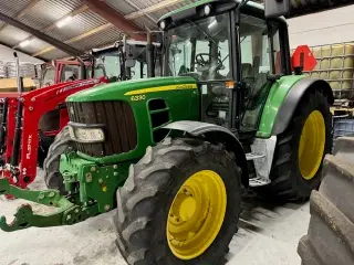 John Deere 6330 KUN 4200 TIMER, FRONTLIFT, LUFTANLÆG