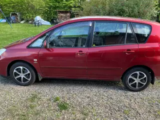 Billig driftsikker Toyota