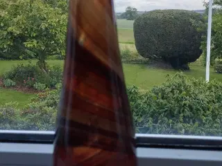 Glas vase. Rød / brun