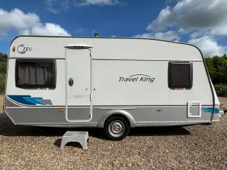 Campingvogn Travel King - kun 1064 kg egenvægt