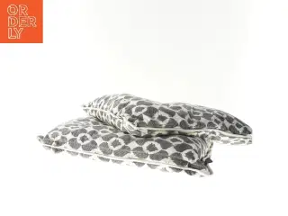 Grå mønstrede puder (str. 44x40 cm)