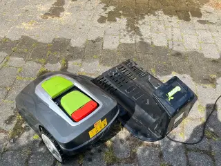 Robot plæneklipper