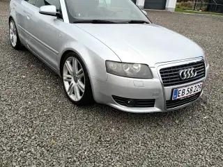 AUDI A4 2,4 cabriolet 2d.