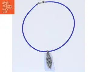 Halskæde med glasvedhæng (str. 42 cm)