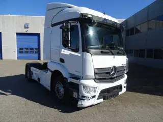Mercedes Actros 1843