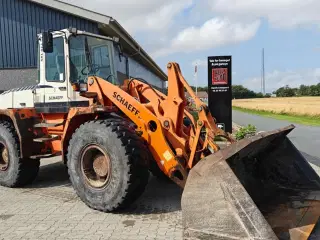 Schaeff skl 873