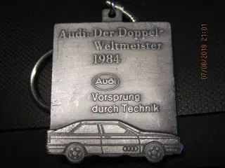 nøgle vedhæng    AUDI Weltmeiser 1984