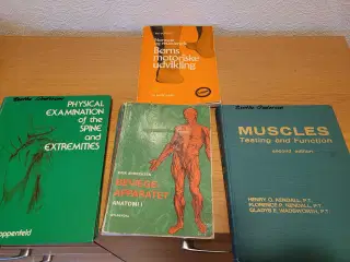 Bøger brugt på fysioterapeutuddannelsen