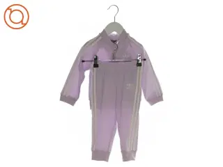 Adidas sæt fra Adidas (Str. 12 mdr)