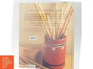 Aschehougs store italienske kogebog : mere end 200 originale opskrifter fra det italienske køkken illustreret trin for trin af Carla Capalbo (Bog