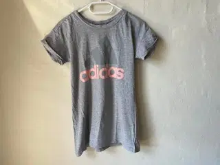 Adidas t-shirt