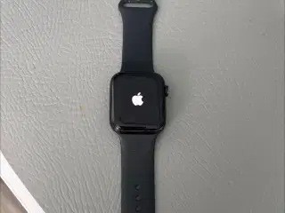 Apple Watch SE GPS 44mm alu
