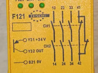 TESCH safety relay F121X04 07400044