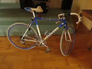 Retro racer