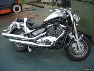 Suzuki C800