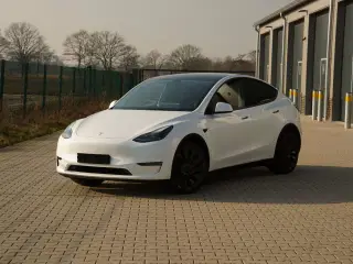 2022 Tesla Model Y Performance Dual Motor