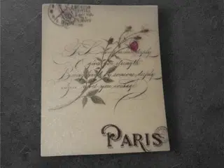 Vintage papirark med blomster og romantisk tekst