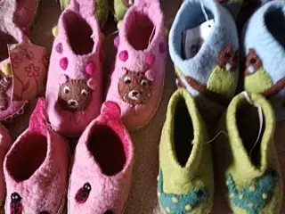 Hjemmesko, Én Gry og Sif