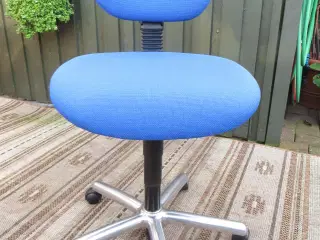 Kontorstol VELA