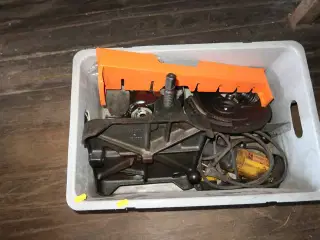 Kasse med div. Værktøj bl.a. afkorter REMS Turbo