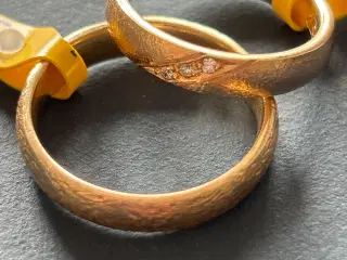 Elegant sæt vielsesringe i 14 karat guld
