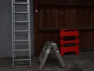 2 stk. Stiger + afskærmning