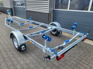 Vlemmix Bådtrailer 630x220 1500