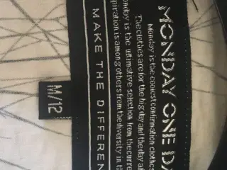 Mørkegrå blazer & skjorte