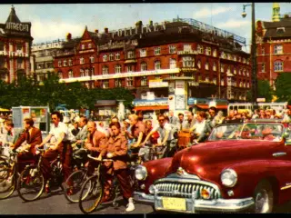 København - Raadhuspladsen - Cyklister - Rudolf Olsen 43